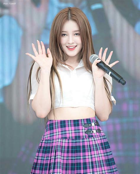 nancy momoland age|Iba pa.